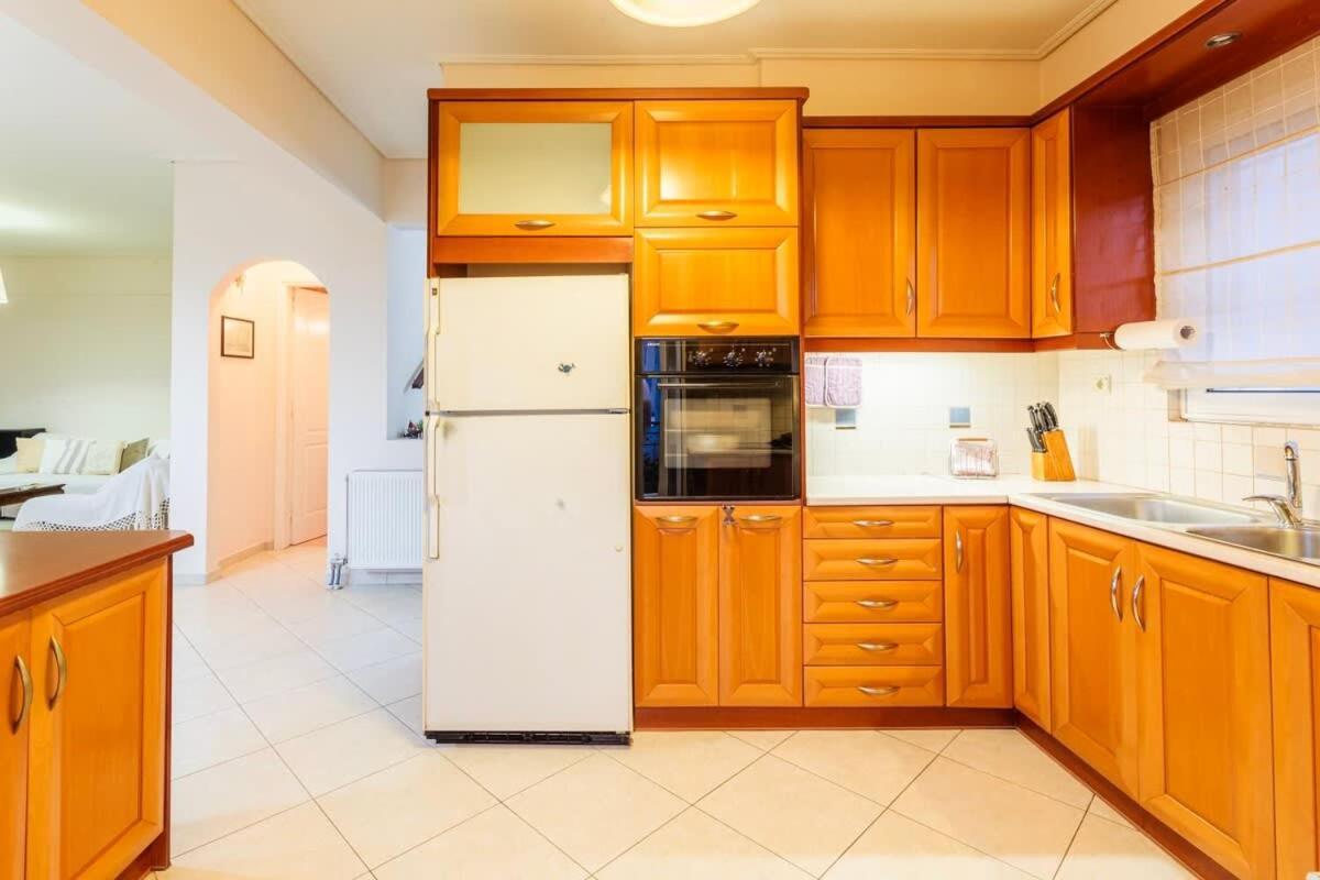Spacious Urban Haven-family Home, Perfect Location Apartment