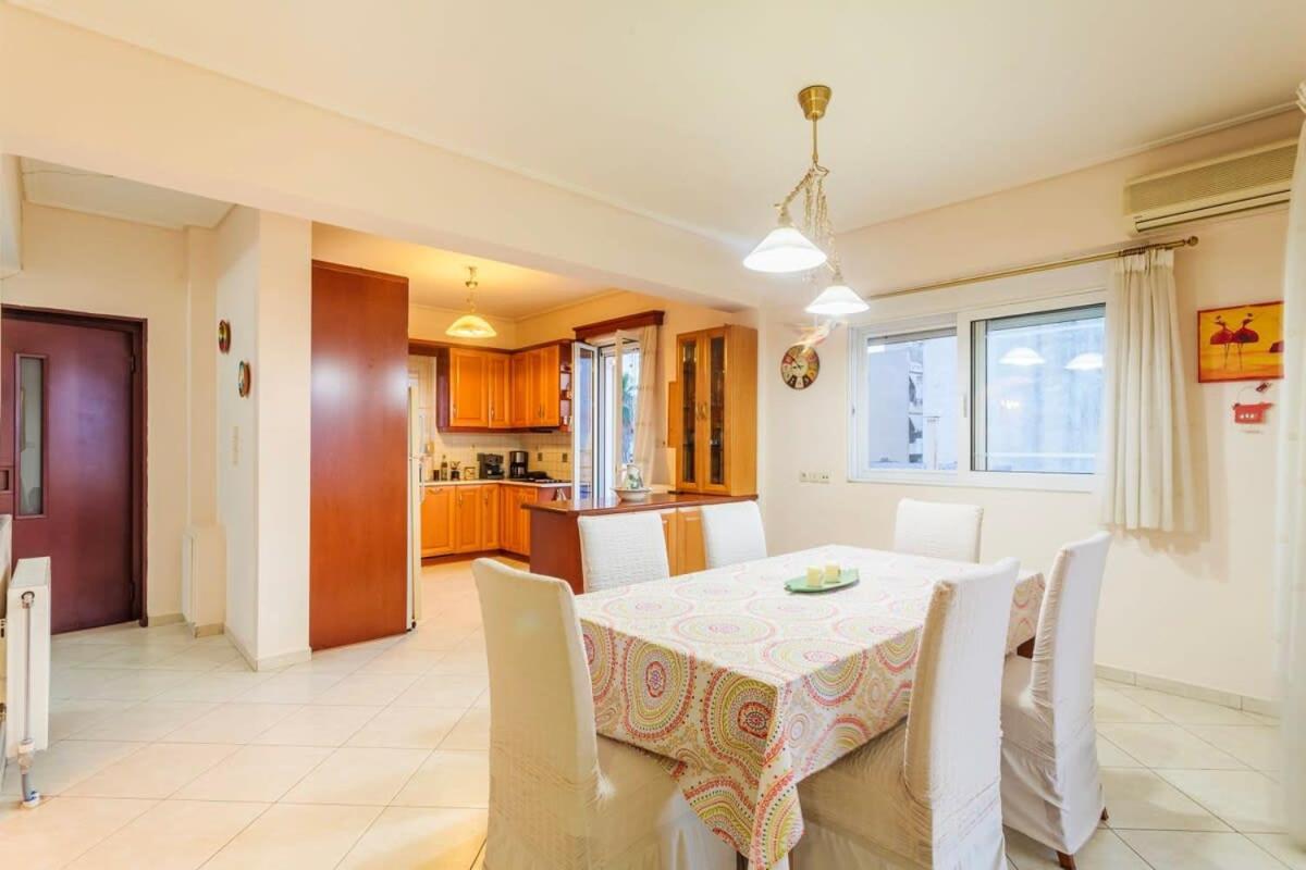 Spacious Urban Haven-family Home, Perfect Location *