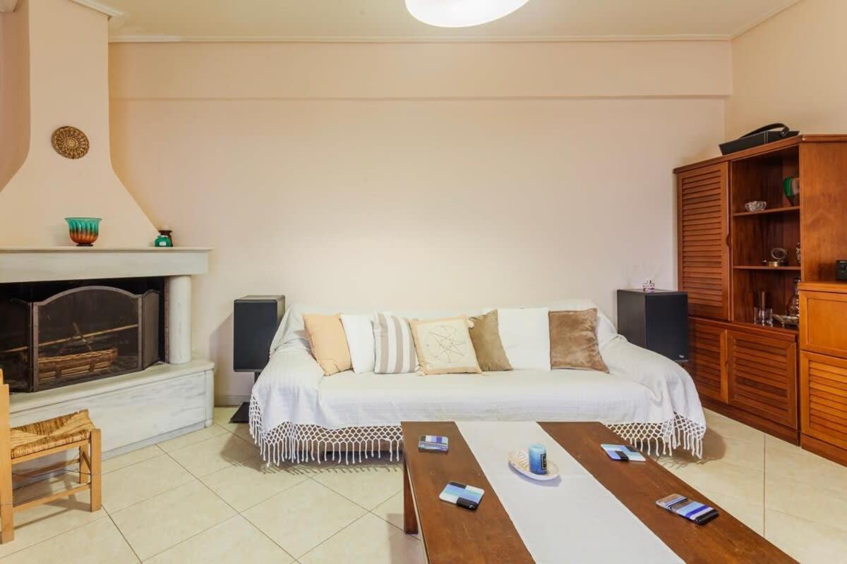 Spacious Urban Haven-family Home, Perfect Location Apartment *