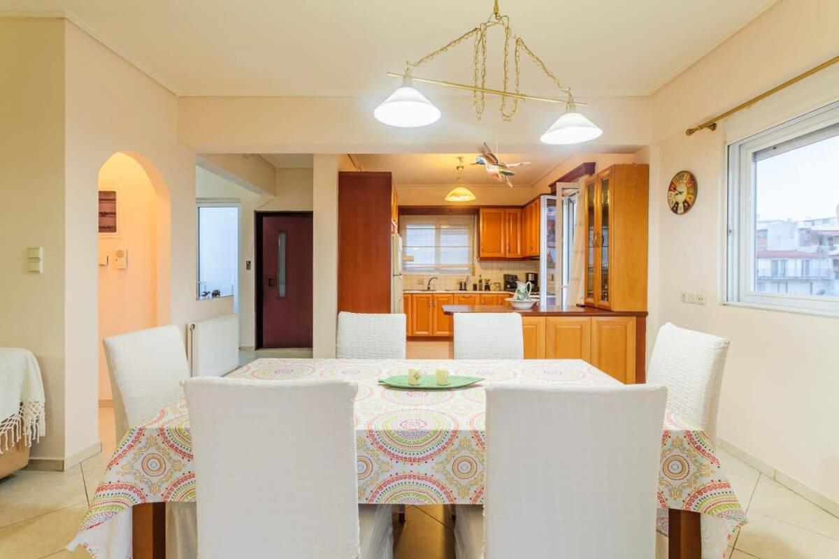 Spacious Urban Haven-family Home, Perfect Location *